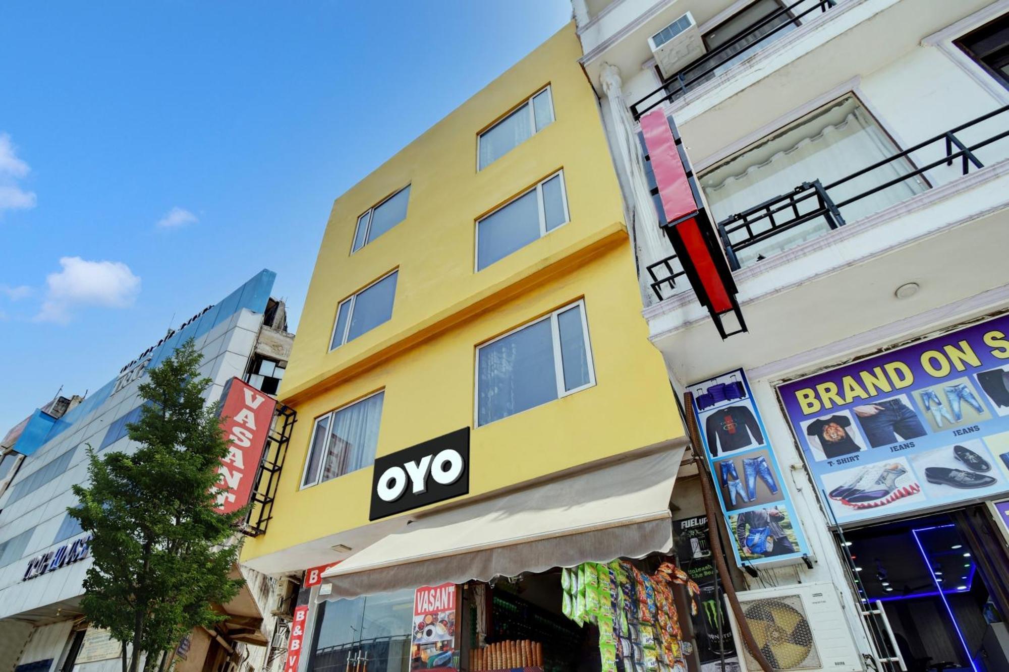 Hotel O Vasant 3*